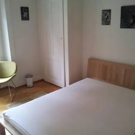 Lovely In Apartment *